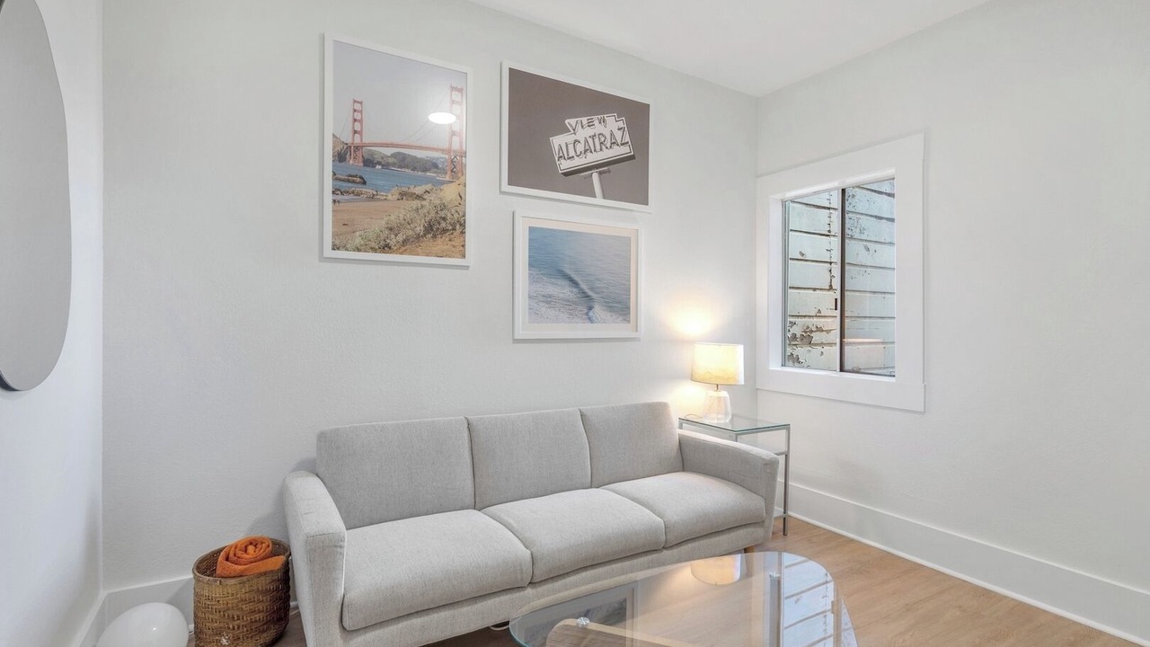 Photo of Livingroom in Outer Sunset