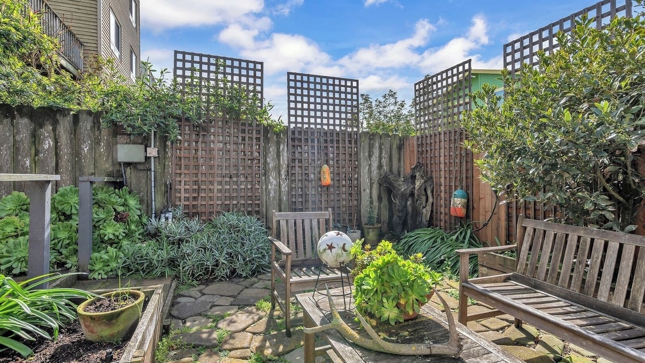 Photo of Outdoor in Outer Sunset