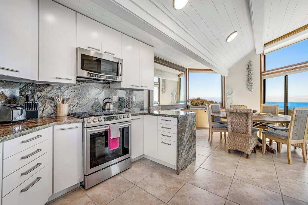 Photo of Bedroom in Bodega Bay