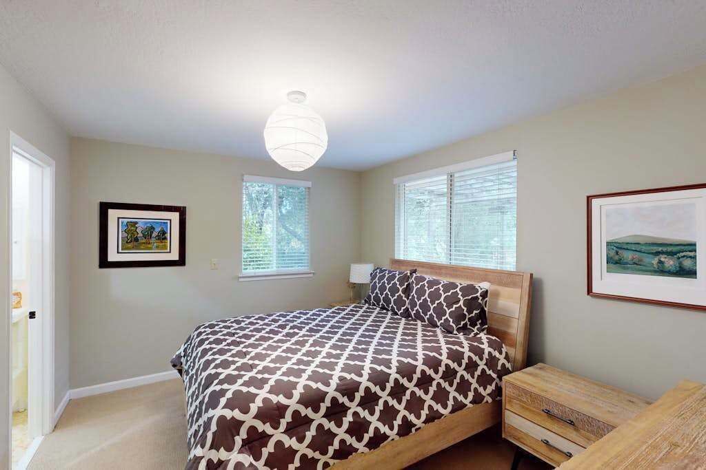 Photo of Bedroom in Glen Ellen