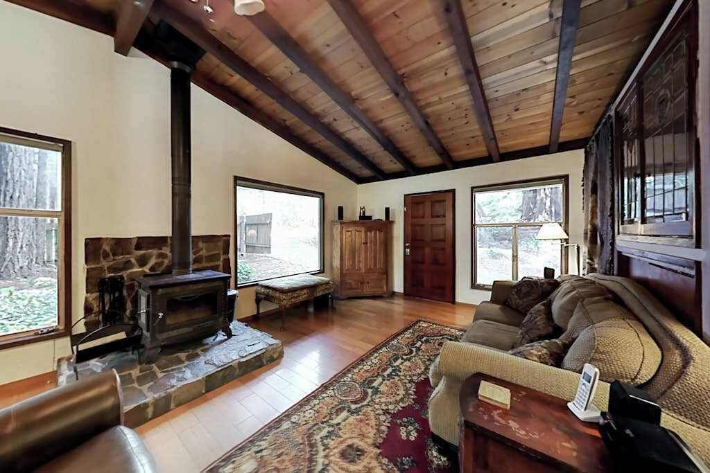 Photo of Bedroom in Cazadero