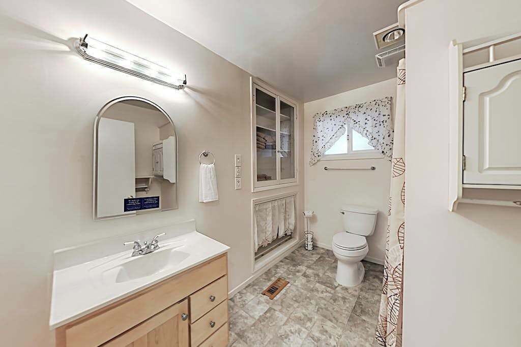 Photo of Bathroom in Cazadero