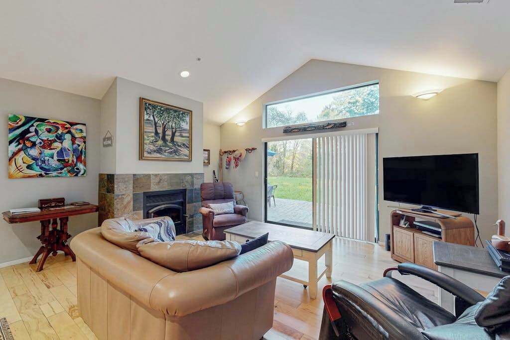 Photo of Livingroom in Freestone