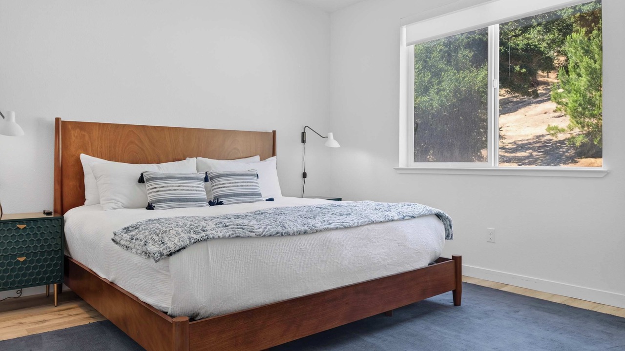 Photo of Bedroom in Glen Ellen