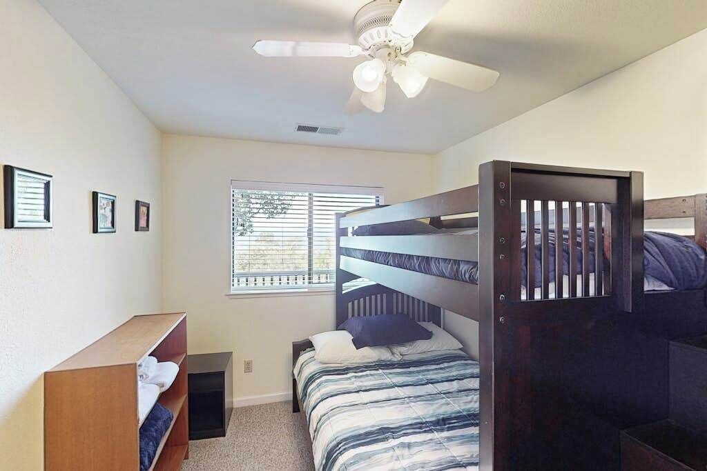Photo of Bedroom in Cloverdale