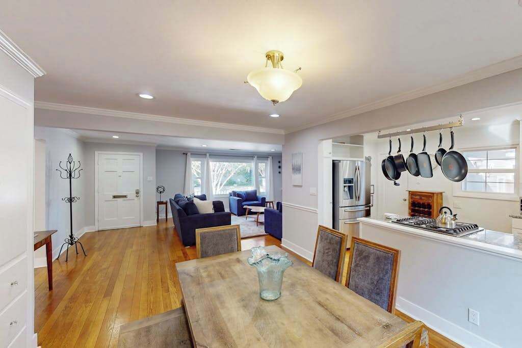 Photo of Bedroom in Junior College Neighborhood Association