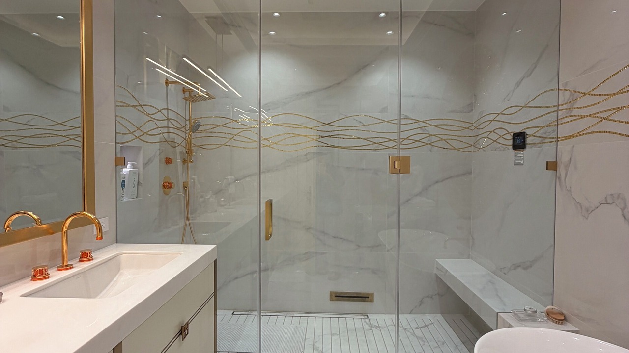 Photo of Bathroom in West of the Alameda