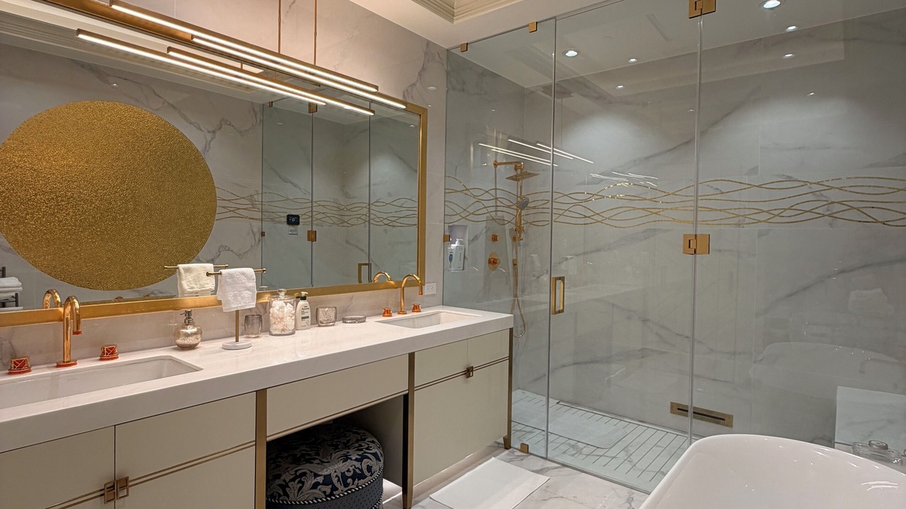 Photo of Bathroom in West of the Alameda