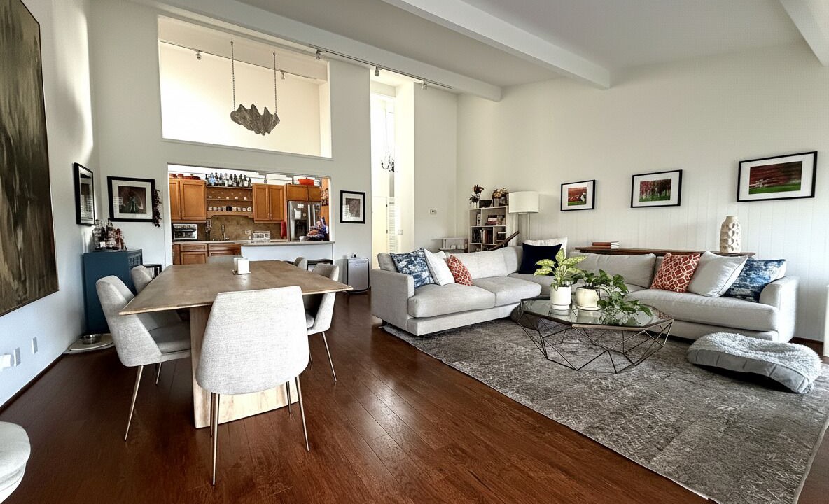 Photo of Livingroom in Quail Lodge