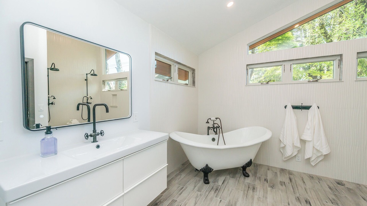Photo of Bathroom in Graton