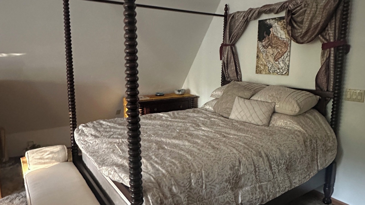 Photo of Bedroom in Nevada City