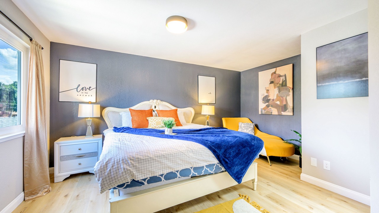 Photo of Bedroom in Cameron Hills