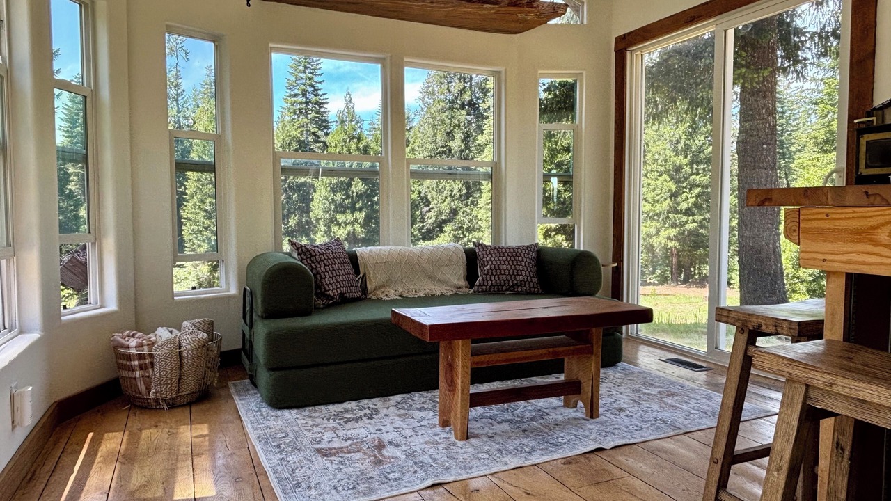 Photo of Livingroom in Nevada City