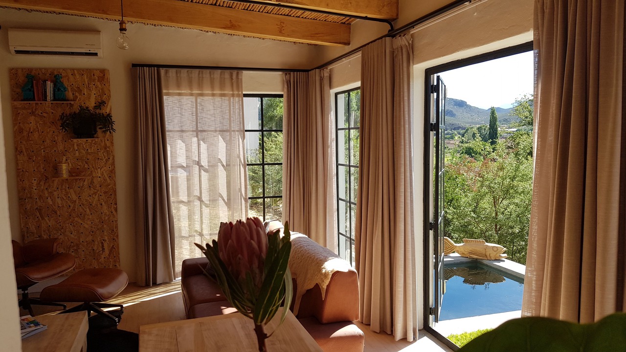 Photo of Livingroom in Oudtshoorn