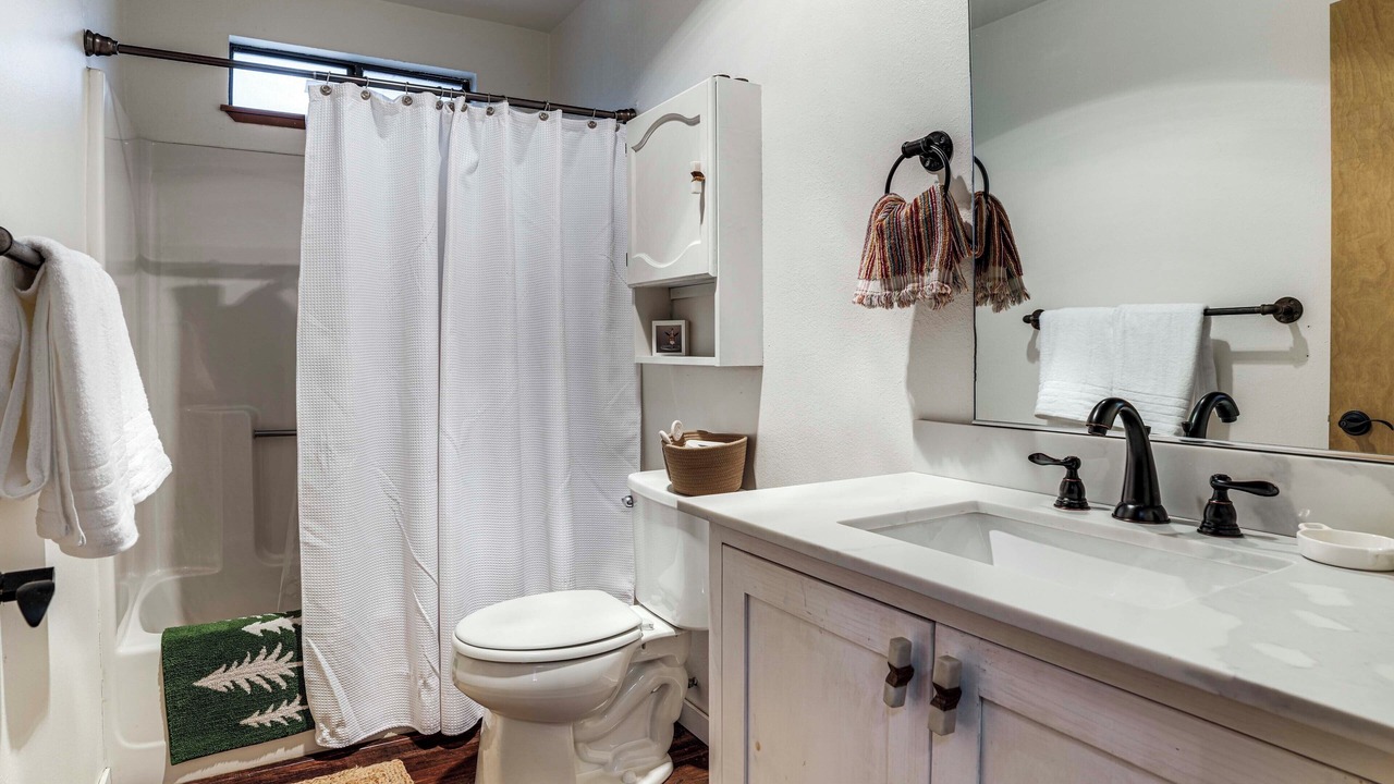 Photo of Bathroom in Dorrington