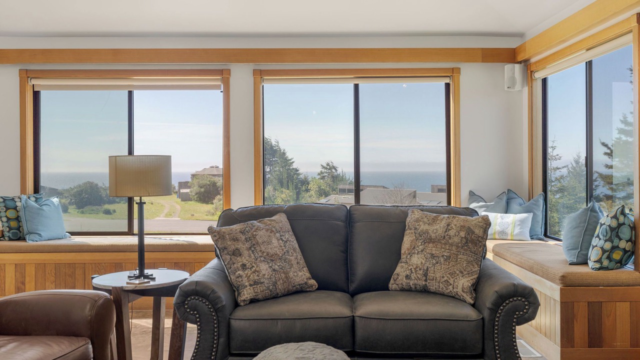 Photo of Livingroom in Sea Ranch