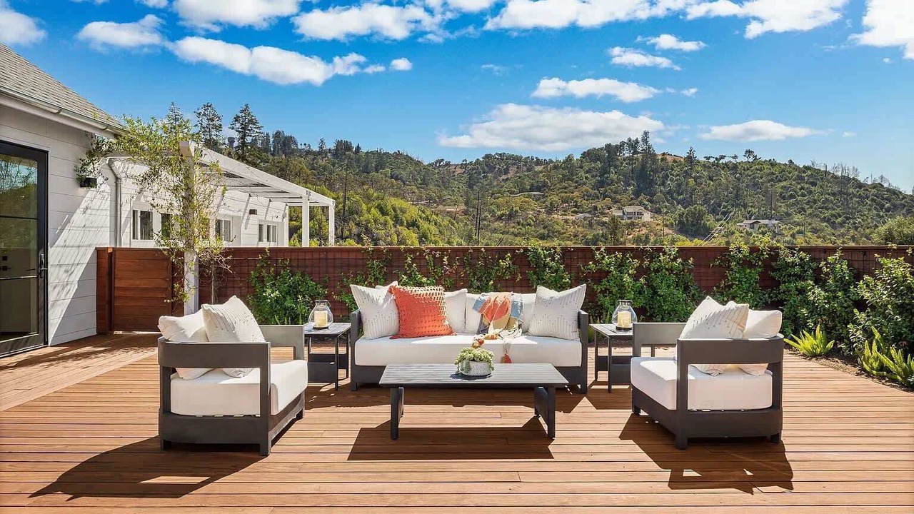 Photo of Patio Balcony in Larkfield-Wikiup