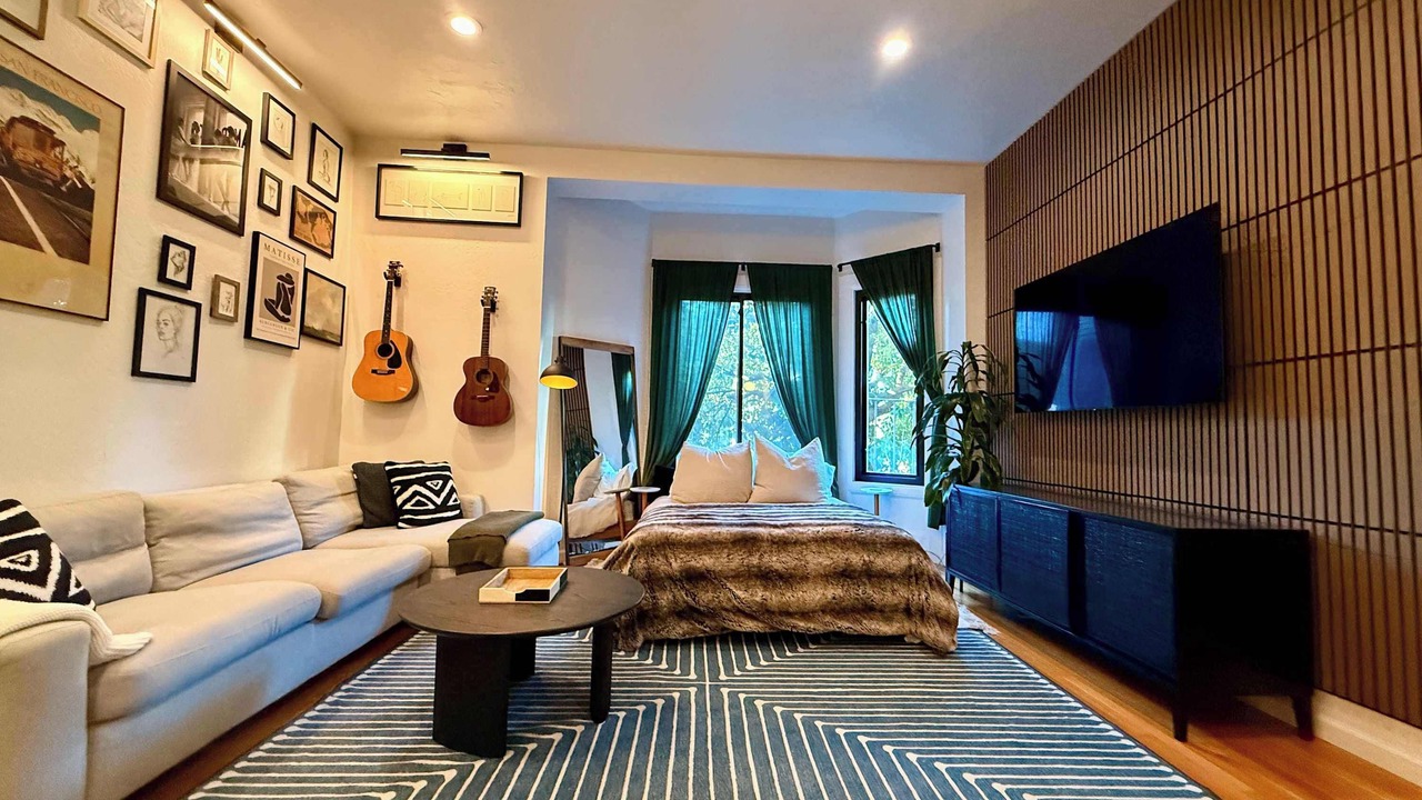 Photo of Livingroom in Pacific Heights