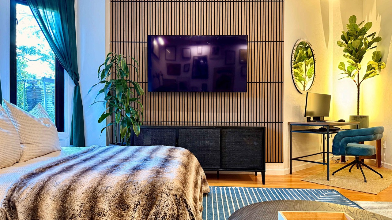 Photo of Bedroom in Pacific Heights