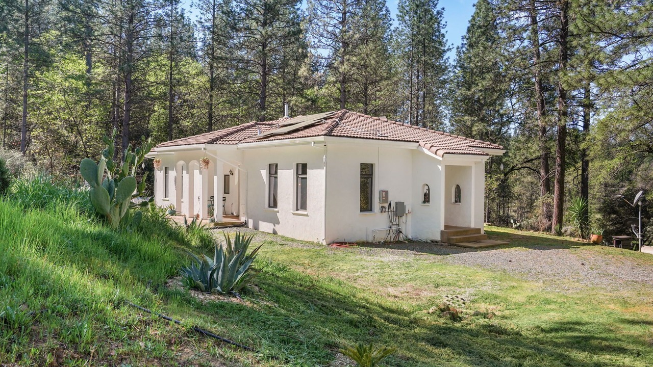 Photo of Outdoor in Oregon House