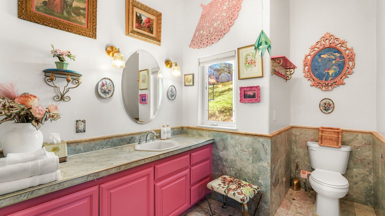 Photo of Bathroom in Oregon House
