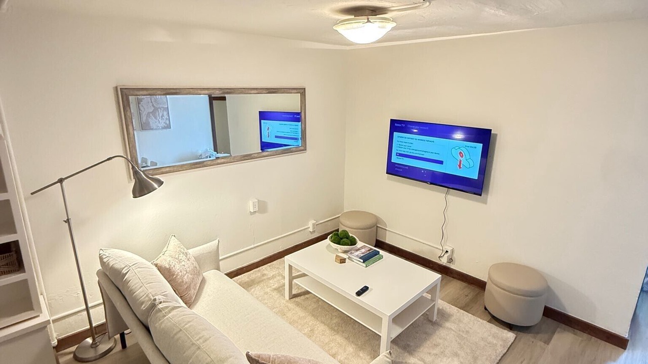 Photo of Livingroom in Marin City