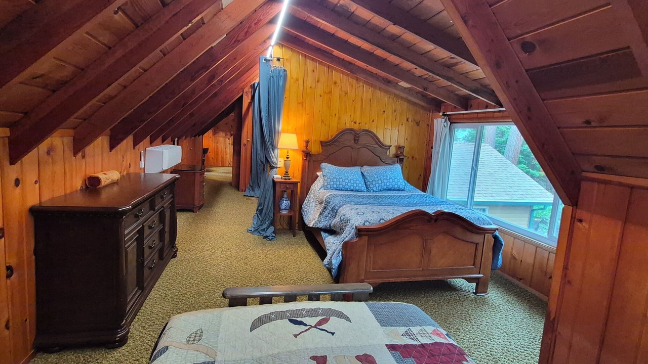Photo of Bedroom in Mi-Wuk Village