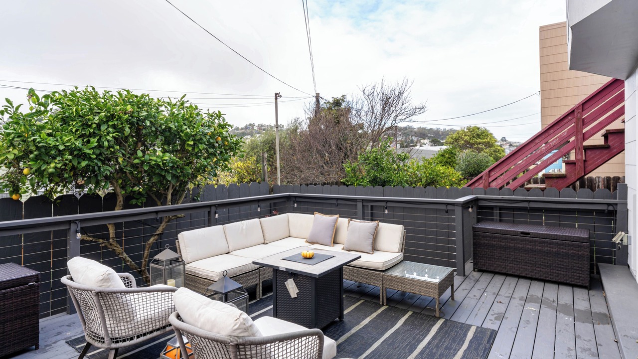 Photo of Patio Balcony in Mission Terrace