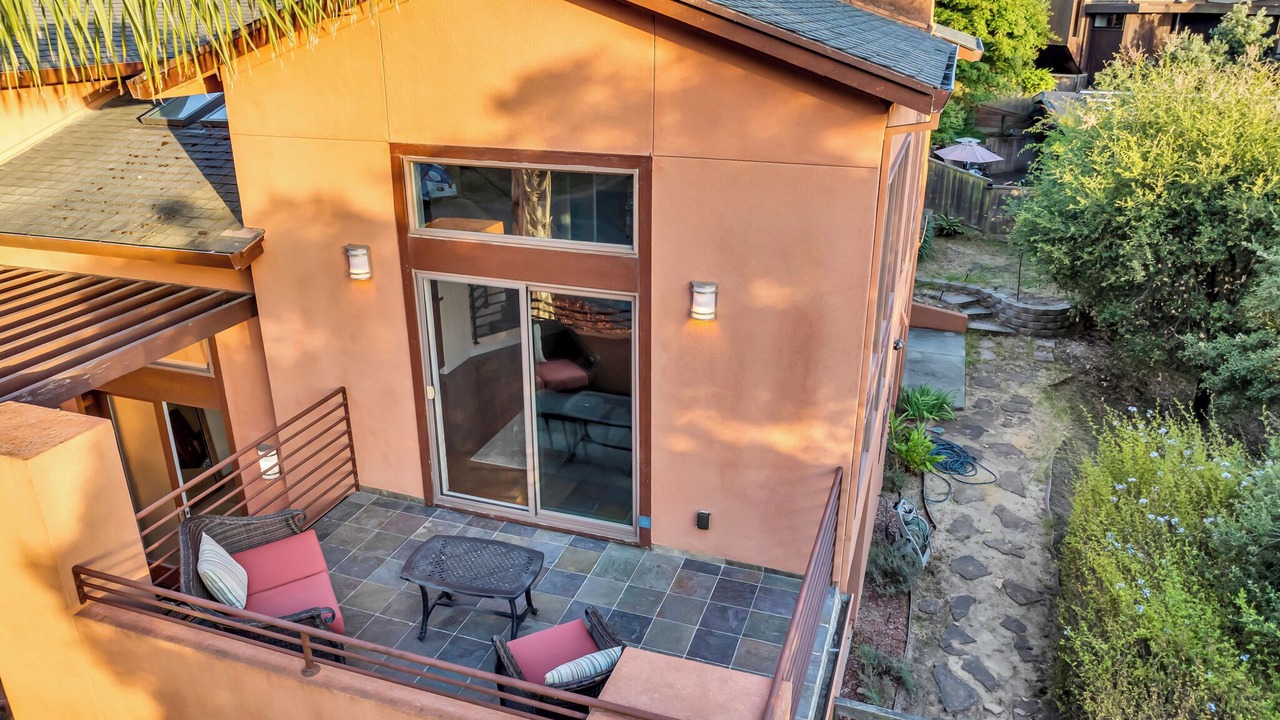 Photo of Patio Balcony in Point Richmond