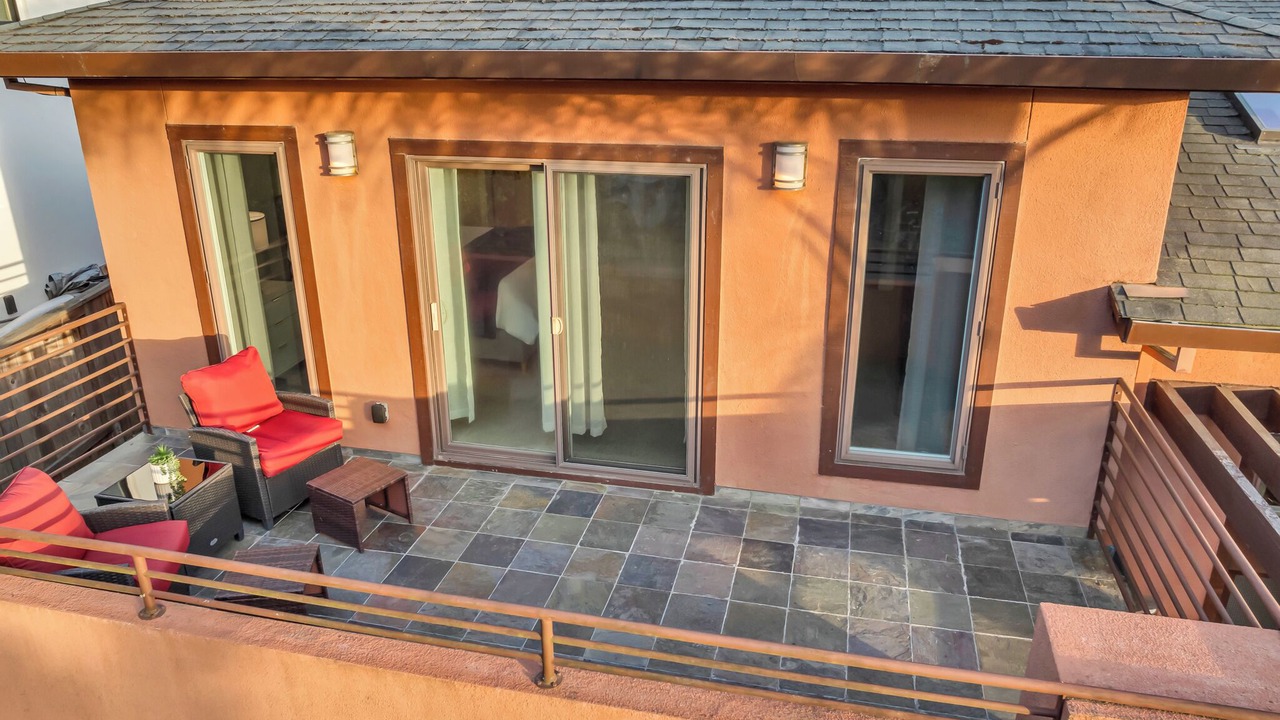 Photo of Patio Balcony in Point Richmond