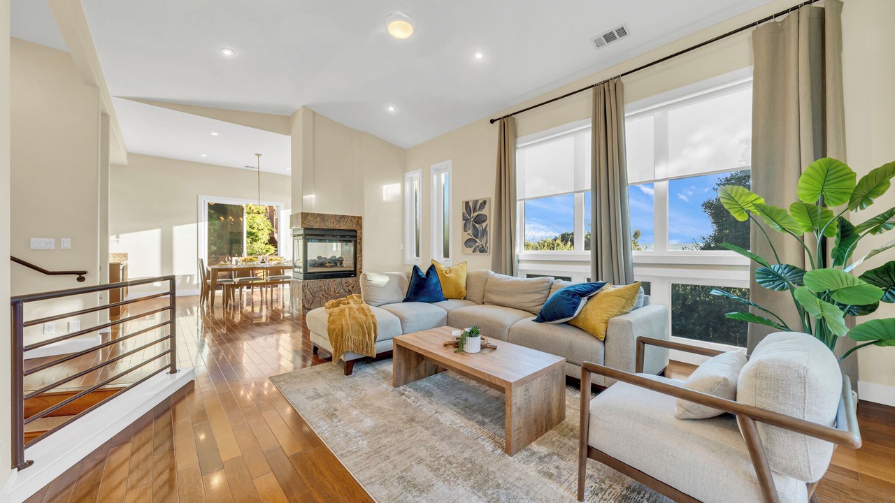 Photo of Livingroom in Point Richmond