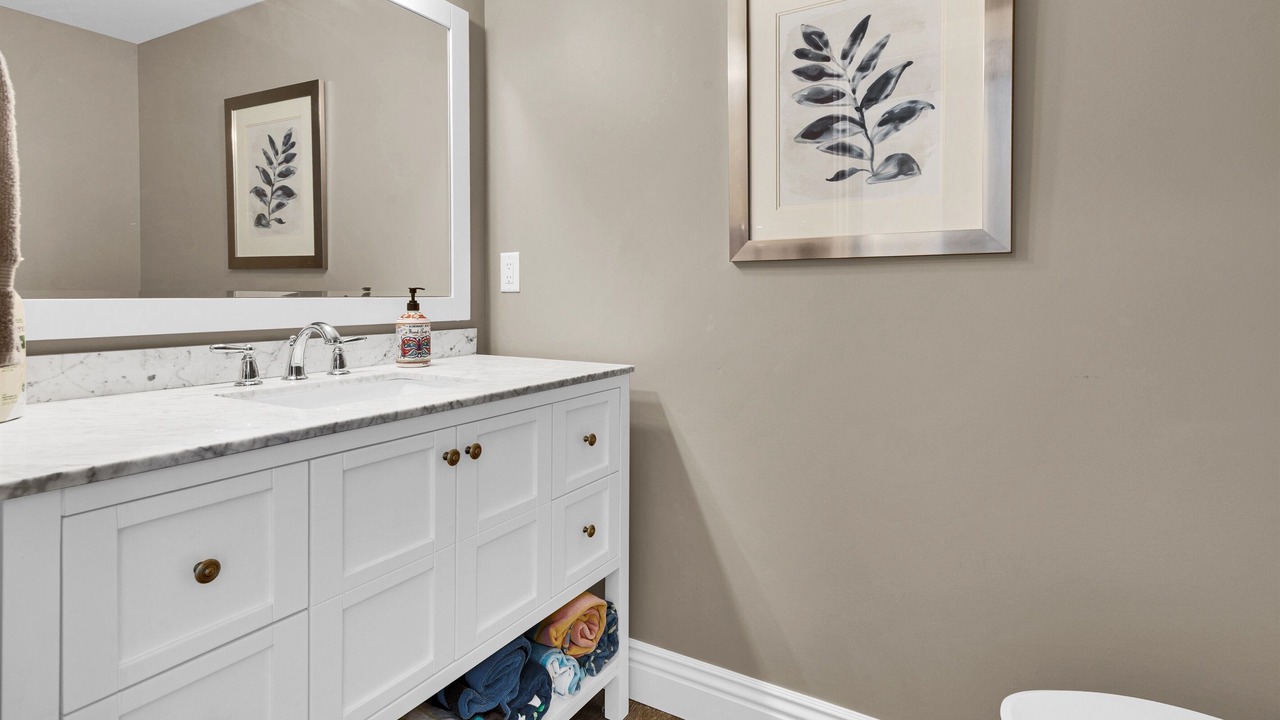 Photo of Bathroom in Oak Shores