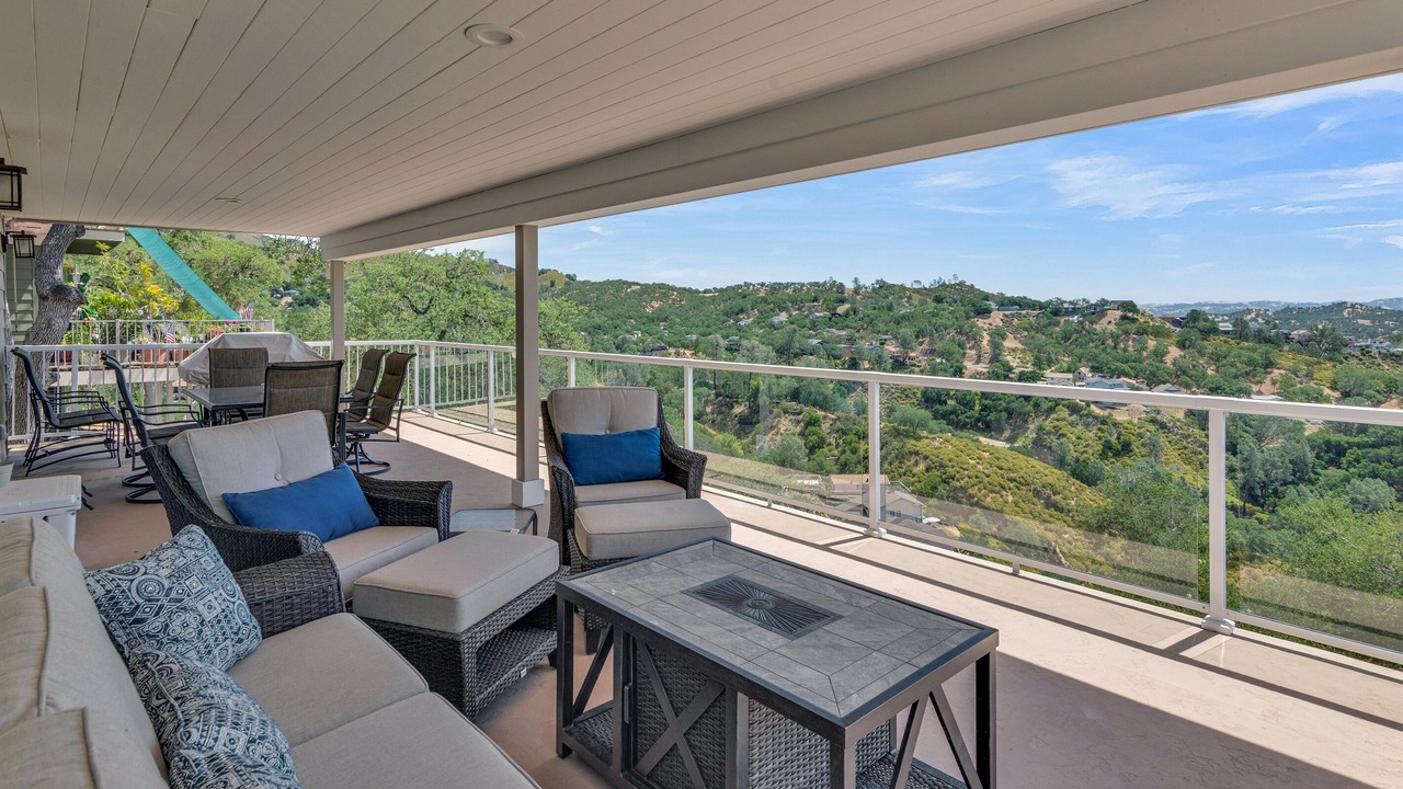 Photo of Outdoor in Oak Shores