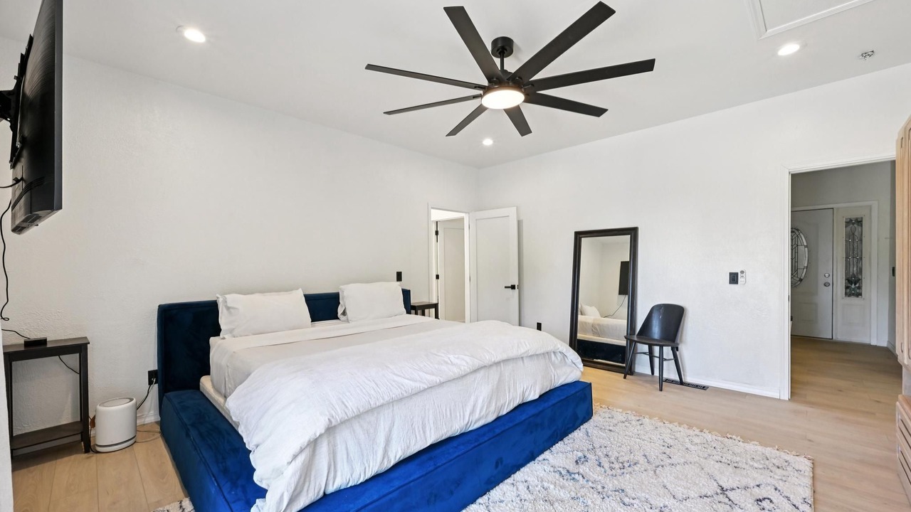 Photo of Bedroom in Gualala