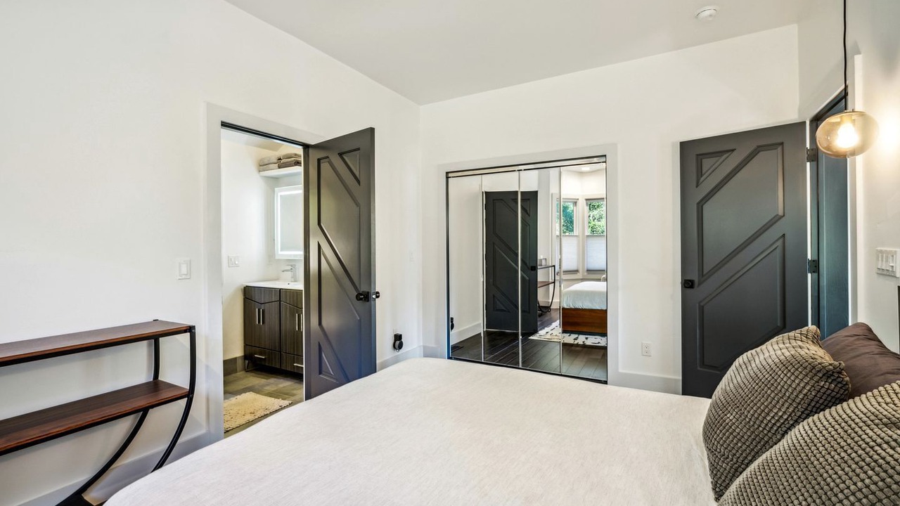 Photo of Bedroom in Monte Rio