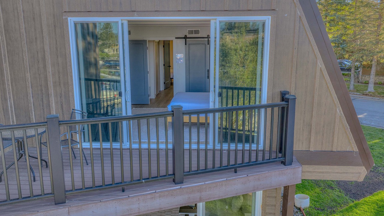 Photo of Patio Balcony in Tahoe Keys