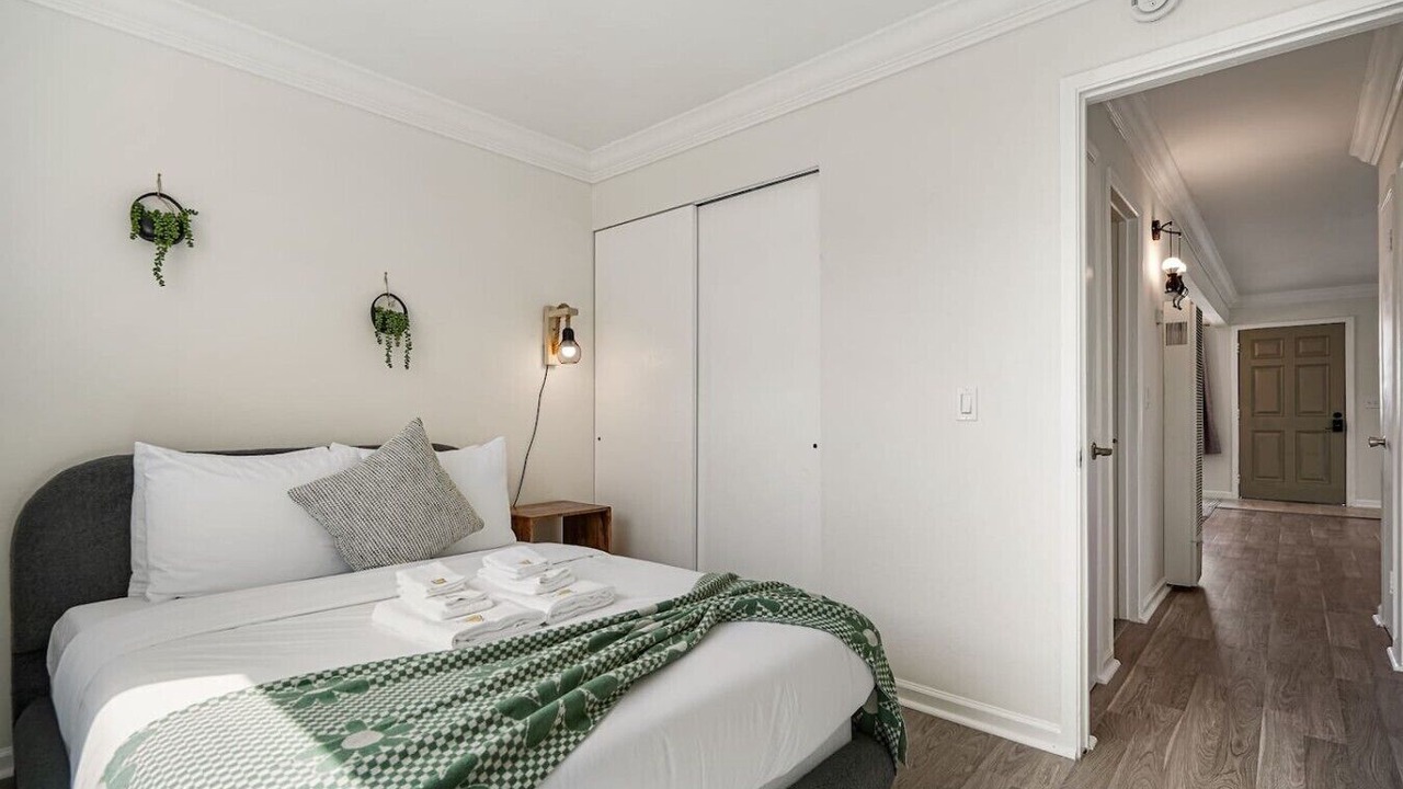 Photo of Bedroom in Pacifica