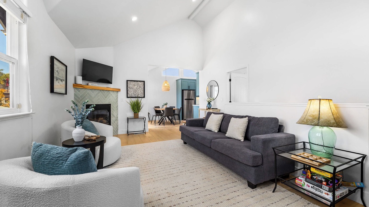 Photo of Livingroom in Eastside Santa Cruz