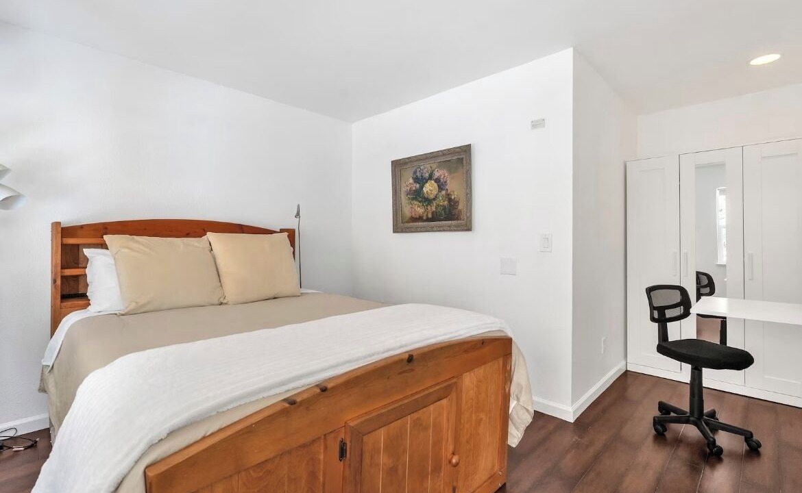 Photo of Bedroom in May Valley