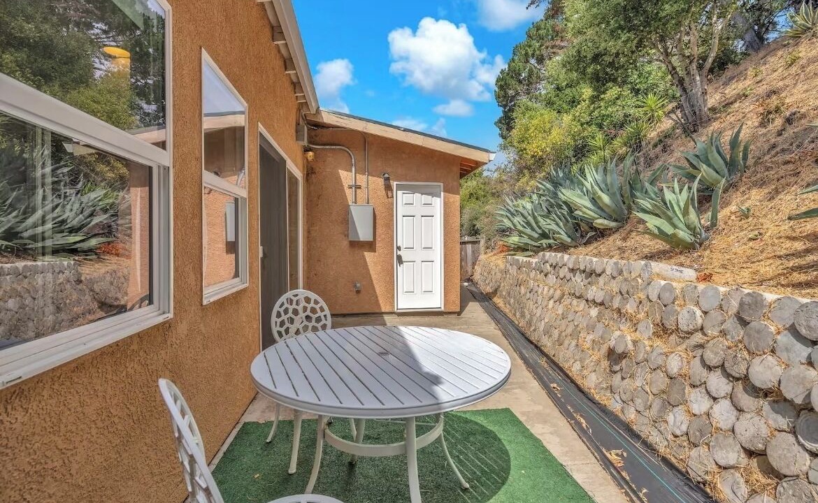 Photo of Outdoor in May Valley