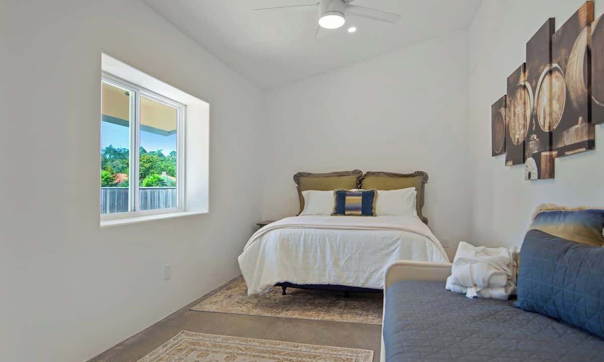 Photo of Bedroom in Kenwood