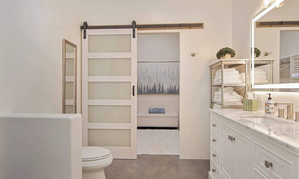 Photo of Bathroom in Kenwood