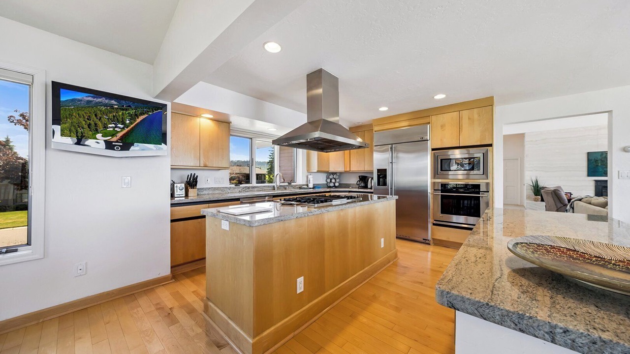 Photo of Kitchen in Tahoe Keys