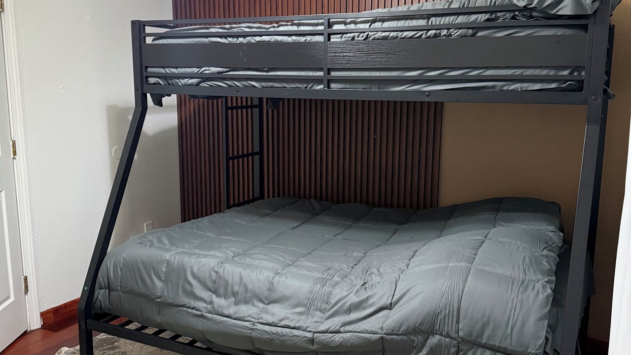 Photo of Bedroom in Southwestern Sacramento
