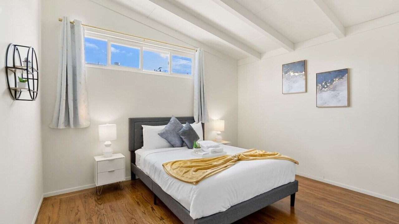 Photo of Bedroom in East San Mateo