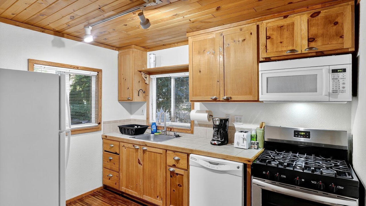 Photo of Kitchen in Cobb