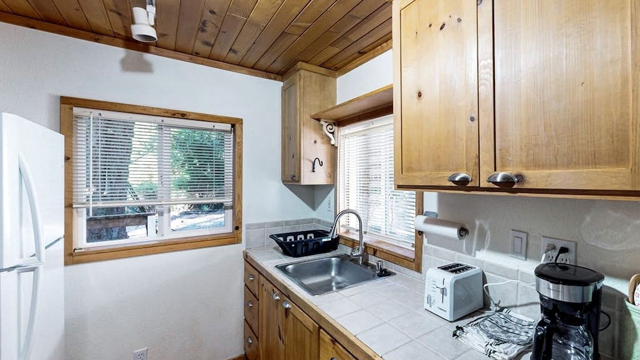 Photo of Kitchen in Cobb