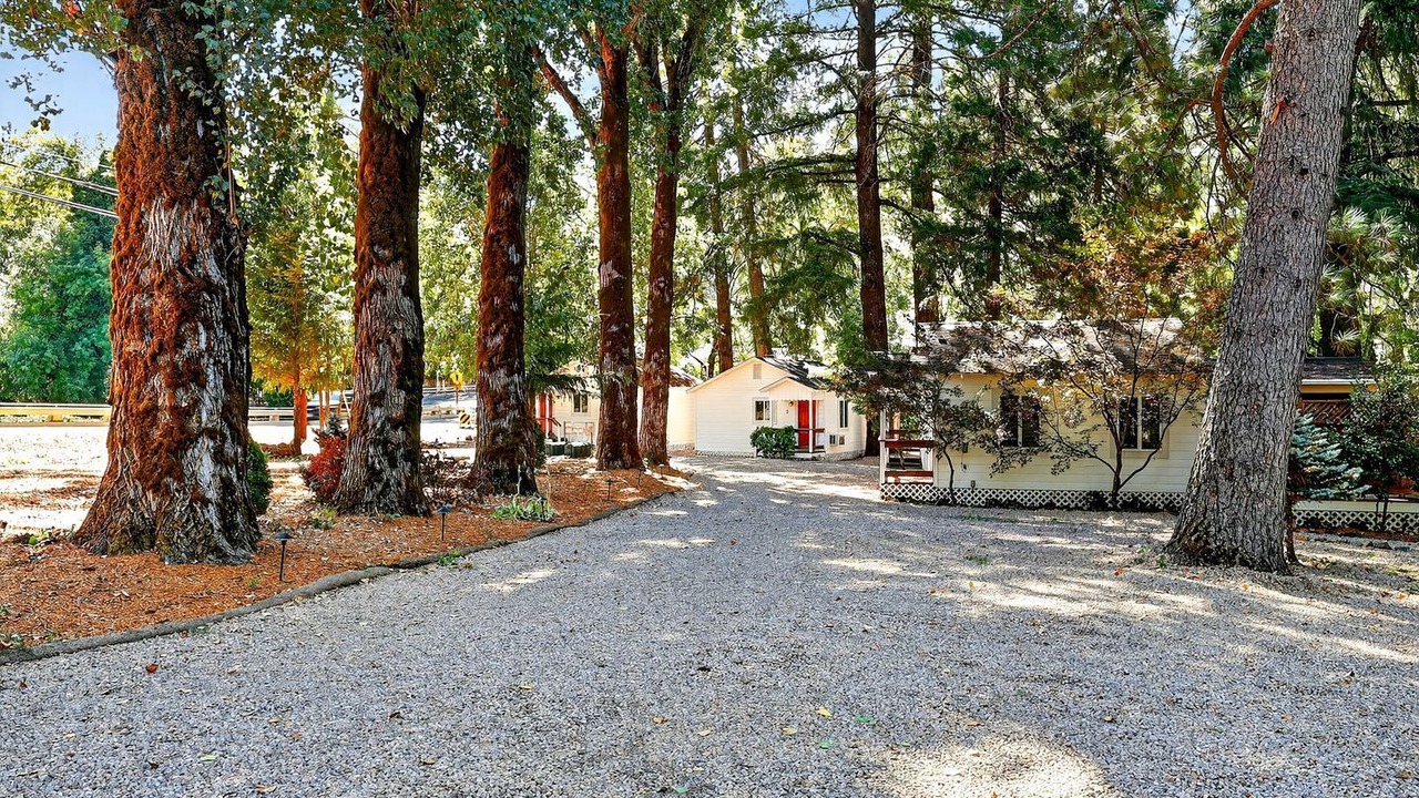 Photo of Outdoor in Cobb
