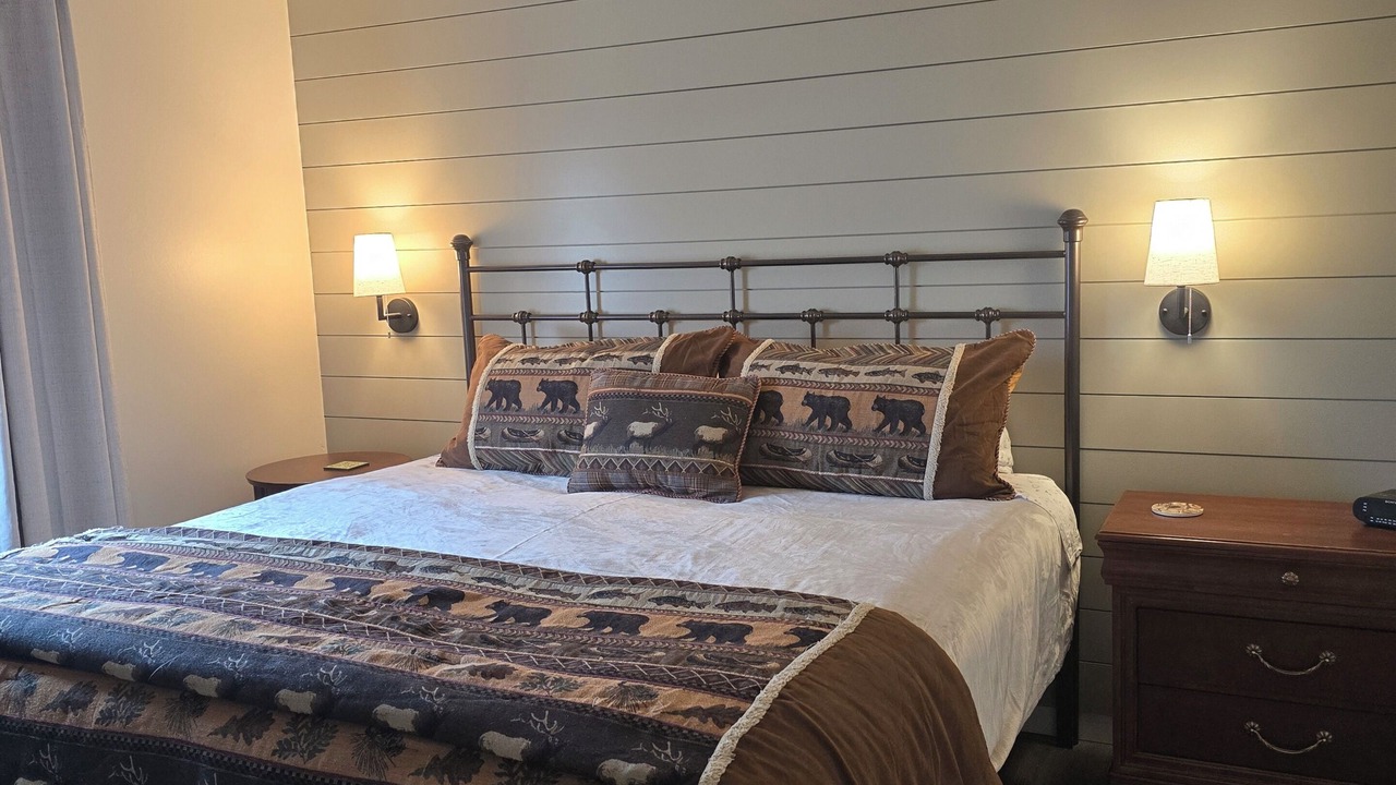 Photo of Bedroom in North Lakeport