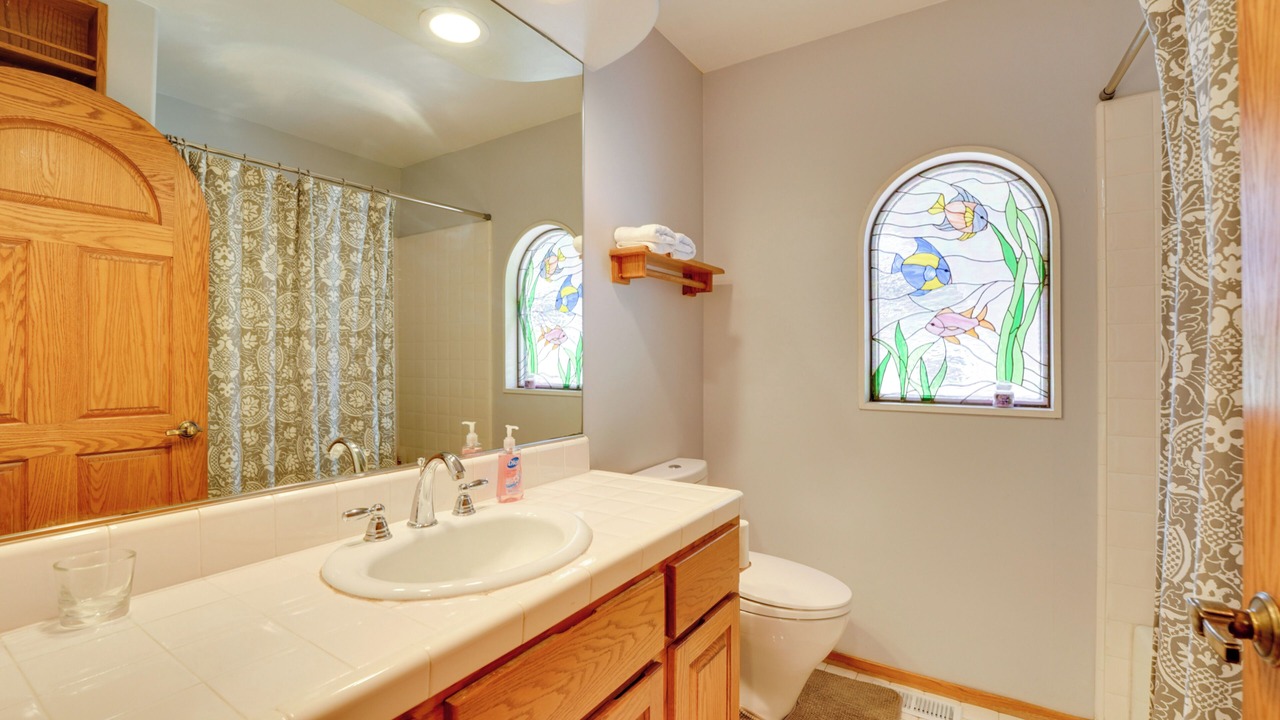 Photo of Bathroom in Live Oak